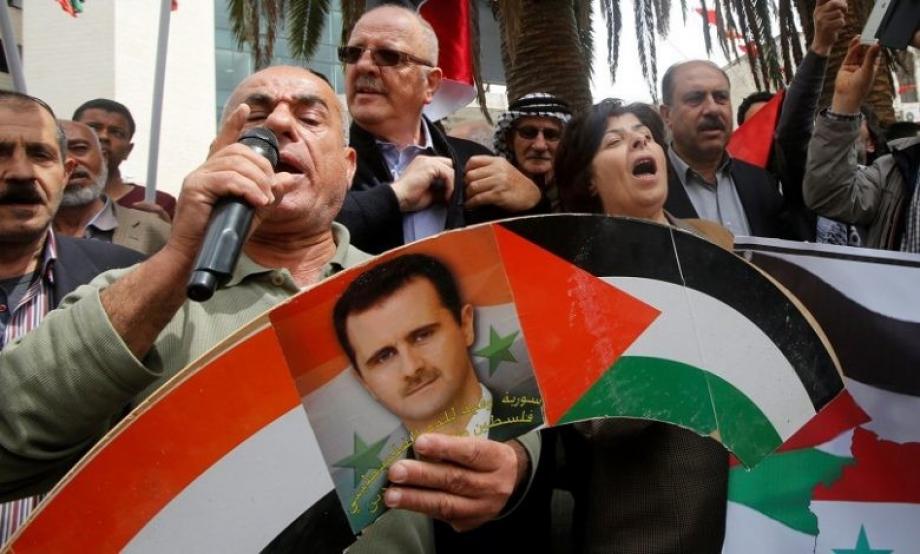 موالون لنظام الأسد