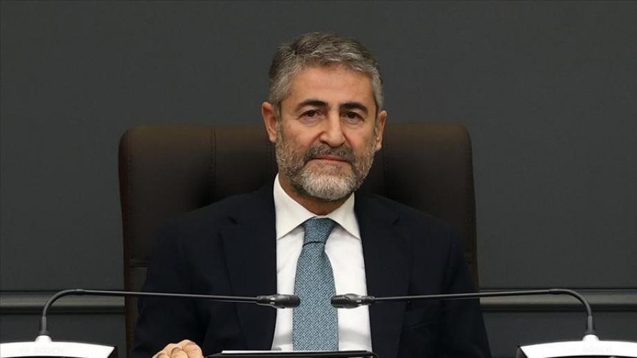 وزير الخزانة والمالية التركي