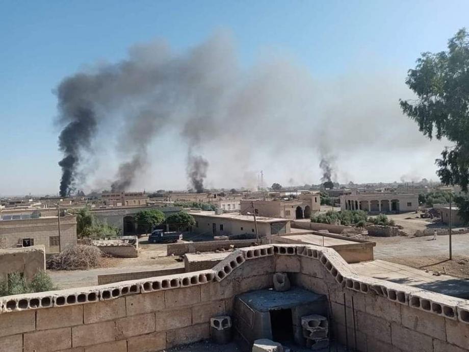حرق عدد من المنازل في بلدة الجديدة بريف الرقة على خلفية الاقتتال العشائري