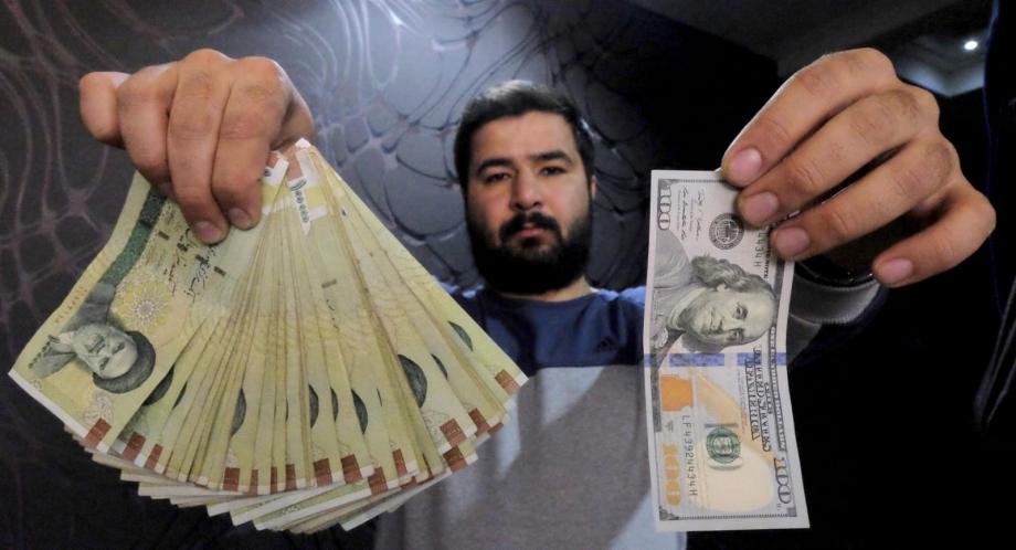 تومان إيراني مقابل الدولار