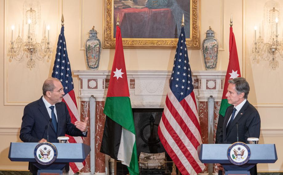 اجتماع وزير الخارجية الأمريكي مع نظيره الأردني