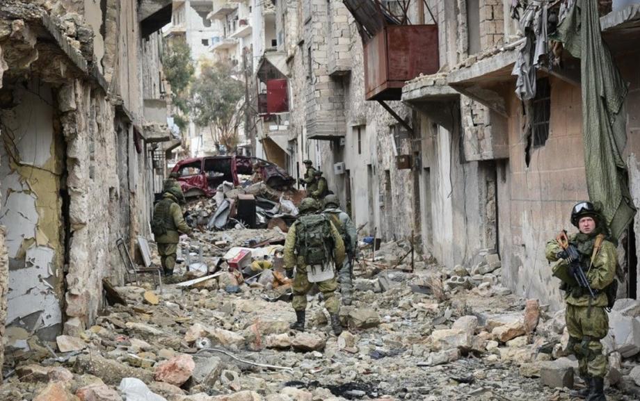 قوات روسية في مدينة حلب