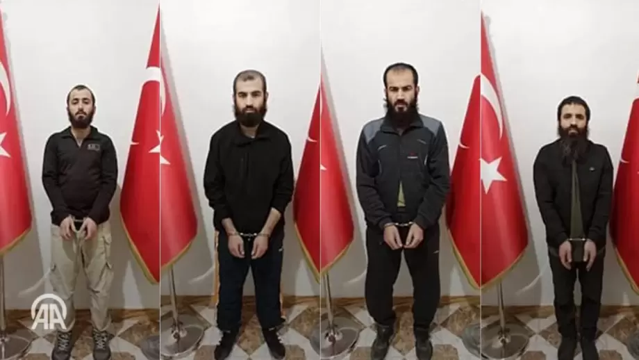 صورة نشرتها وكالة الأناضول تبين قبض الاستخبارات التركية على 4 إرهابيين في سوريا، بينهم والي تنظيم داعـ.ش السابق في تركيا