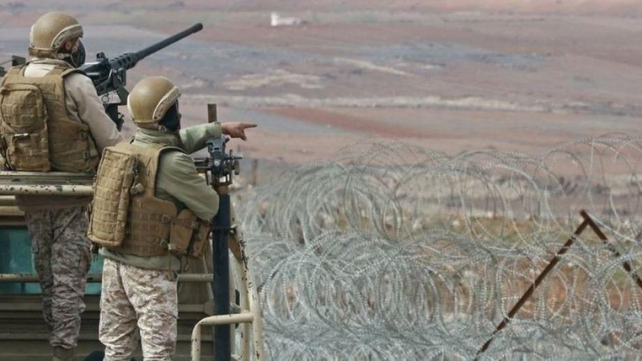 الجيش الأردني يقوم بدوريات على الحدود مع سوريا، لمنع تهريب المخدرات