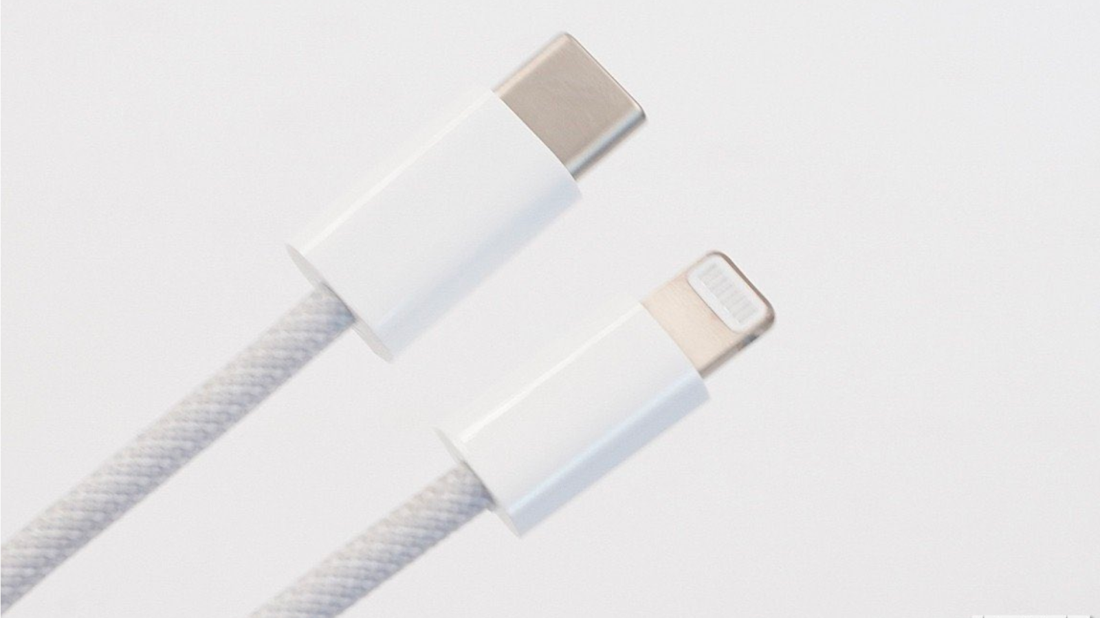 Lightningcable.png