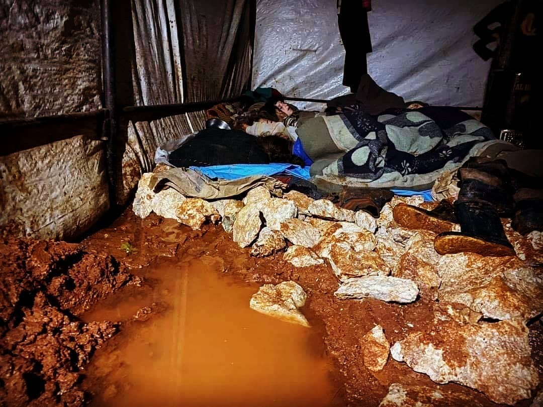 الطين في مخيمات إدلب67.jpg